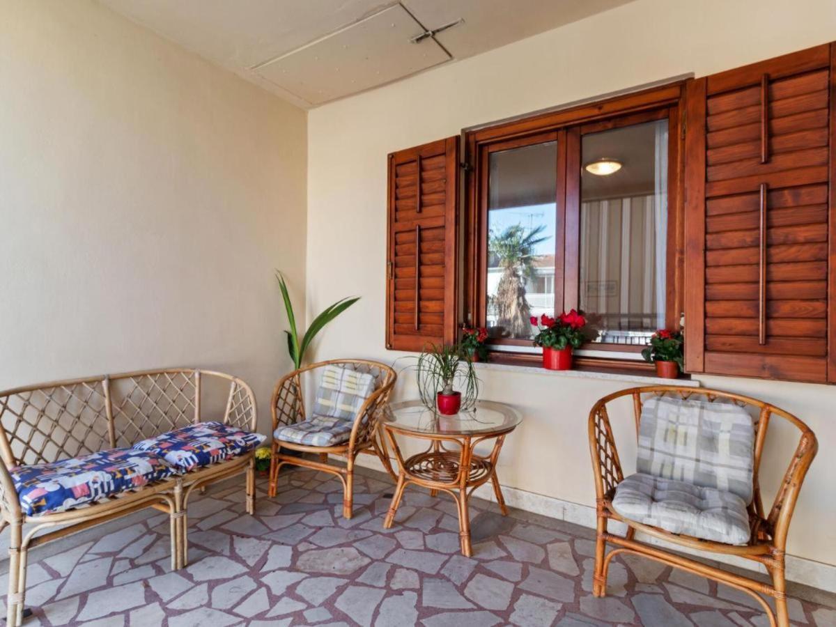 Olivia Apartment Porec Exterior photo