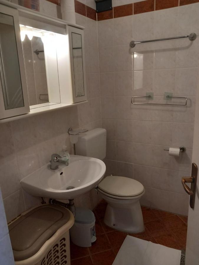 Olivia Apartment Porec Exterior photo